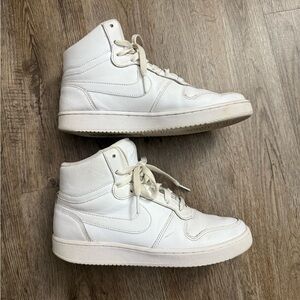 Nike • Ebernon Mid Sneakers